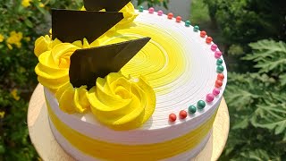 BAKERY STYLE PINEAPPLE CAKE DESIGN 🎂 easy and beautiful design 🎂 #cakedecoration #viral