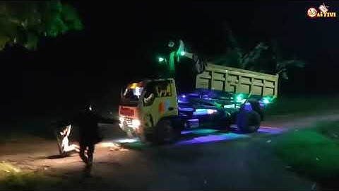 kuntilanak kejar truk tabrak lari 😱😱