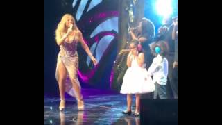 Mariah Carey - Always Be My Baby Live Las Vegas (Brings her kids onstage)