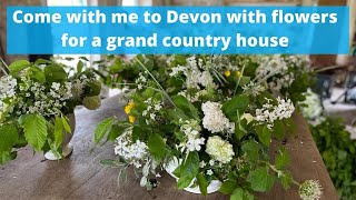 Join me creating grand country house flowers