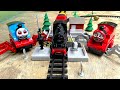 Merakit Tabrakan Mainan Kereta Api Uap, Thomas Exe, Choo choo Charles, Kereta Laba laba - Train Toys
