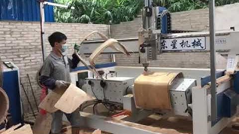 MÁY CNC 4D BÀN KÉP 1 ĐẦU GIA CÔNG TỰA LƯNG GHẾ PLYWOOD