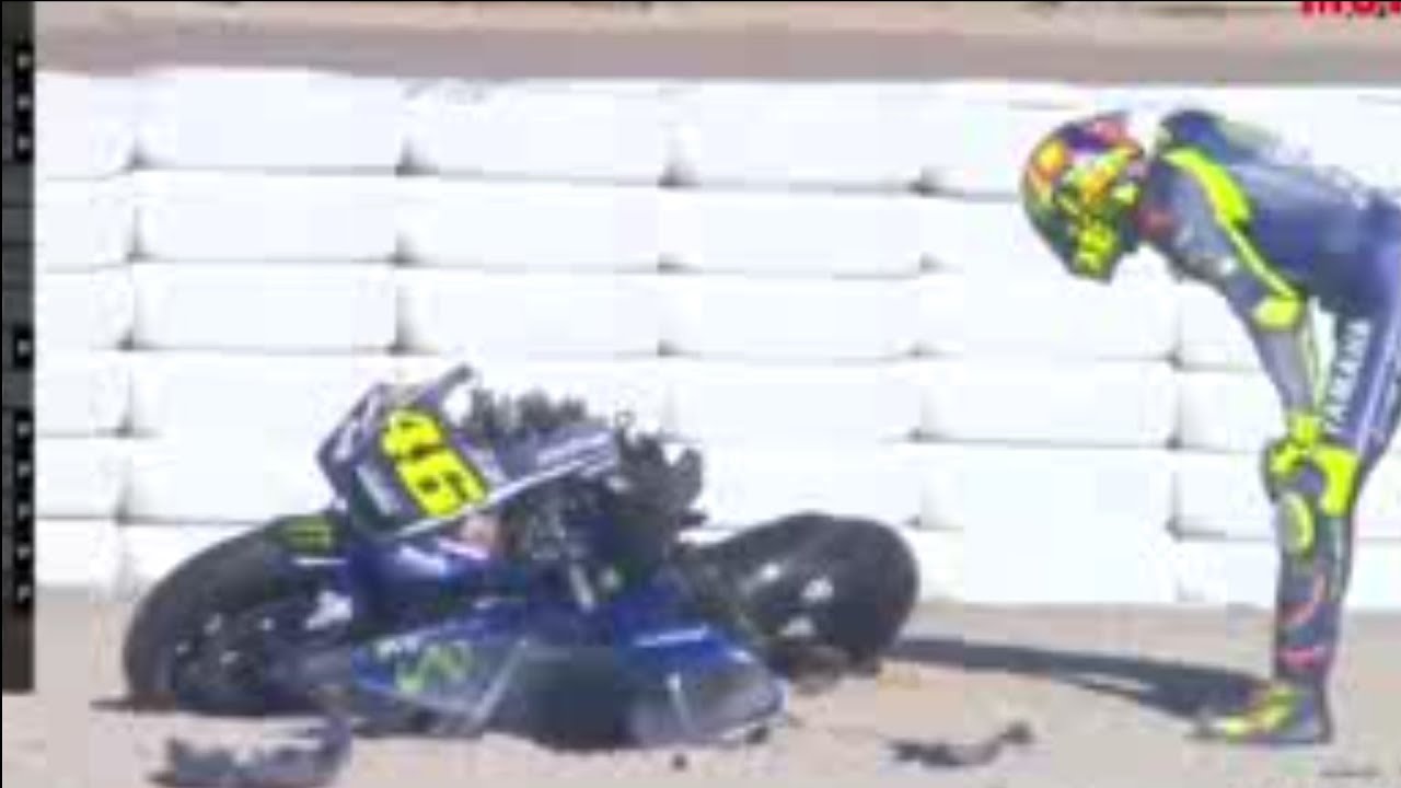 Detik Detik Kecelakaan Hebat Rossi Saat Tes Motogp 2018 Di Valencia