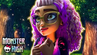 A wild forest adventure with Clawdeen! | Monster High