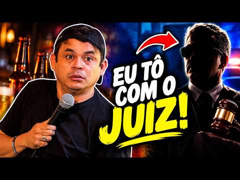 ELE CHEGOU NO FUNDO DO POÇO… E FOI PARAR COM UM JUIZ NO CABARÉ!