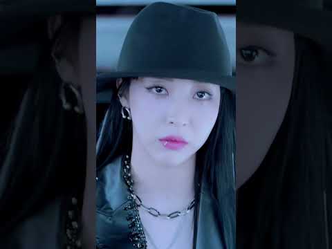 마마무 12th Mini Album [MIC ON] - 'ILLELLA (일낼라)' UNDER THE STAGE #MOONBYUL