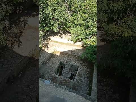 محوطه تاریخی بابا عبداله روستای طار 