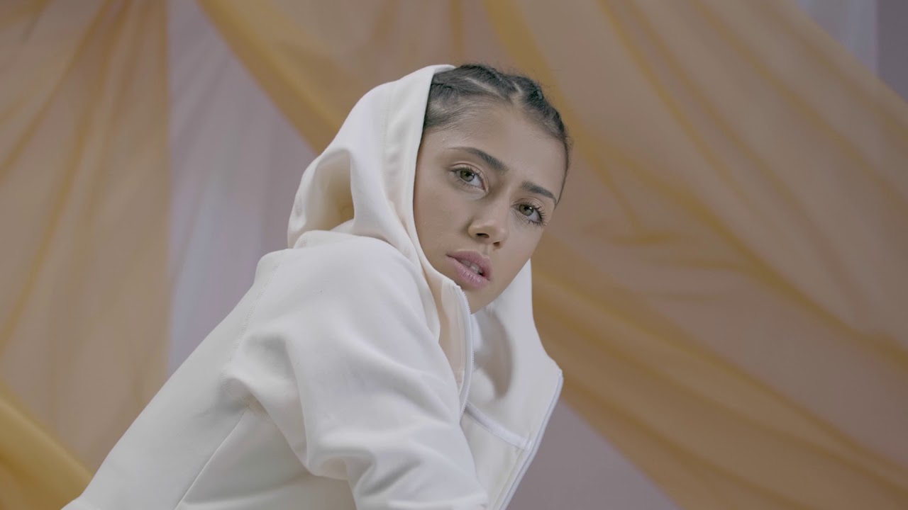 Nike Air Force 1 Sage x Olga Danilović - YouTube