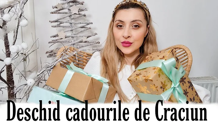 Deschid cadourile de Craciun