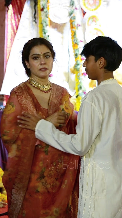 Kajol and Yug Devgn: A Special Mother-Son Bond at Durga Puja #shorts #kajoldevgan #durgapuja