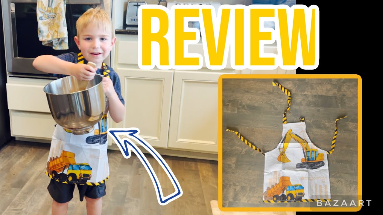 Kids adjustable apron with front pocket ￼