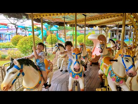 Main Kuda Kudaan Komedi Putar dan Perosotan - Playground Lucu Anak