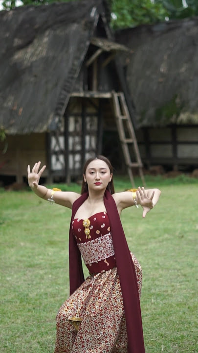 Shessh Baby Monster Version Jaipong 😂 #sandrina #babymonster #traditionaldance