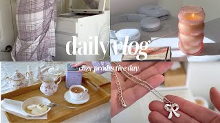 early morning start to a cozy & productive day | self-care, cooking and cleaning