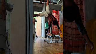Balance💀 #calisthenics #aura #handstand #fypシ゚viral