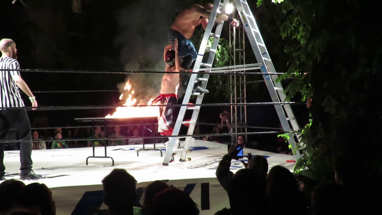 HCW UTOLSÓ EMBERIG, 2015   Ron Corvus vs Michael Nuts