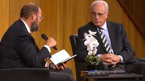 John MacArthur says President Trump has his back! Must Watch!