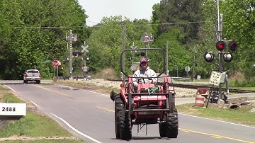 CSX G965 & G964 ES40DC/AC44CW/AC44CW/ES40DC/SD40-2/ES44AH Horn Salutes as both trains head to market