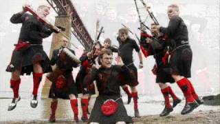 Red Hot Chilli Pipers--Lochanside / The Famous Baravan