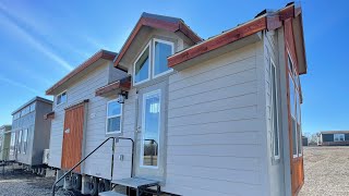 TAKE A BATH in this TINY HOME with split loft  SLEEPS TEN!