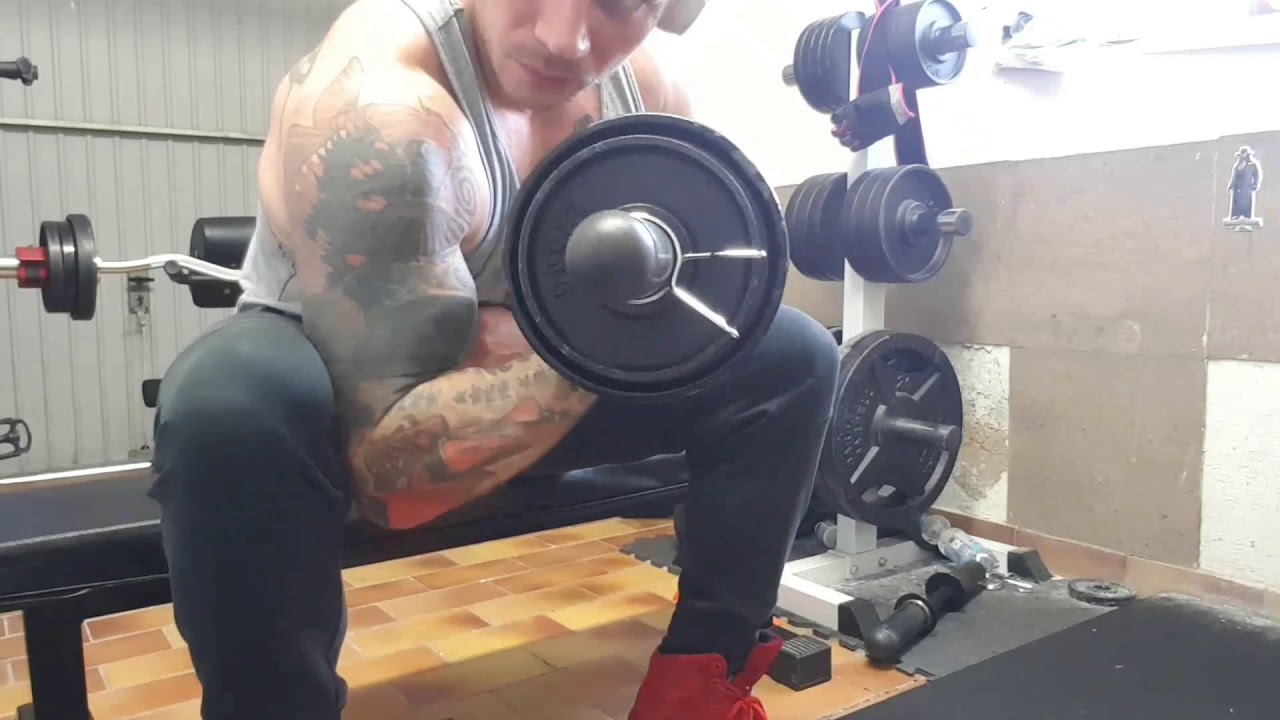 garage gym reviews Concentration Curls - Konzentrationscurls
