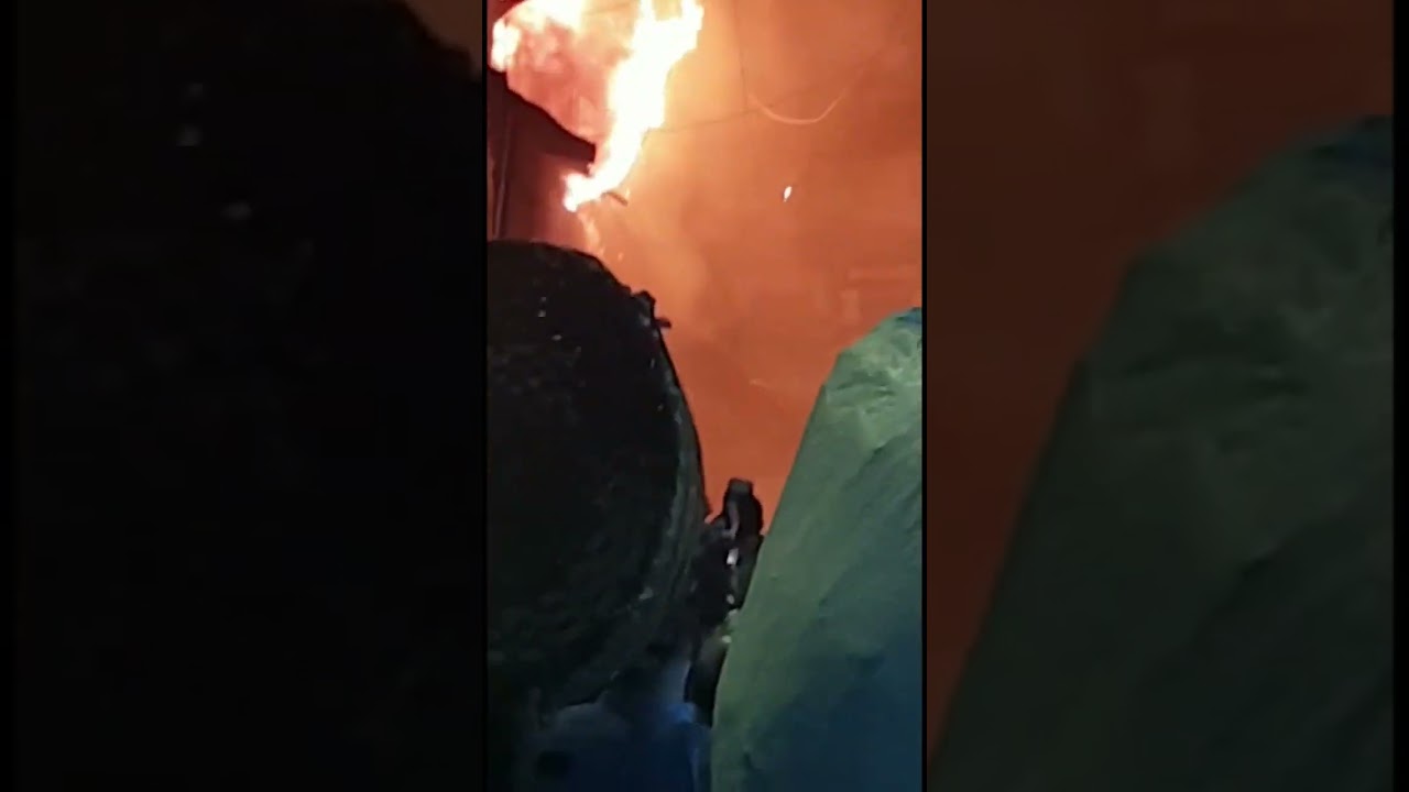 Level 1 Fire near Jumma Masjid, Abdul Rehna Street, Near Janjikar street, Mumbai