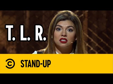 Difícil Sentirse Seguro Siendo De Este País Liss Pereira Stand Up Comedy Central Colombia