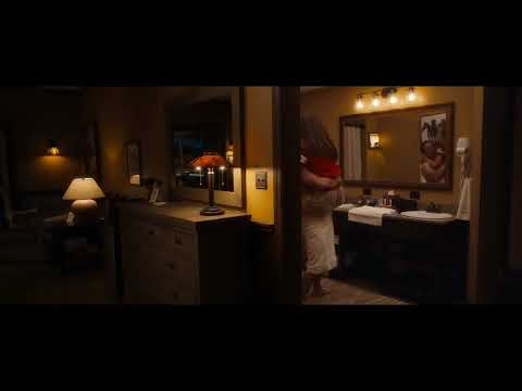 The Family Plan 2023 Jessica Dan Kissing Scene Michelle Monaghan Mark Wahlberg 