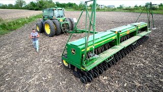 John Deere 8400 Soybean Drilling!