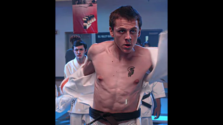 The Hawk🦅🗿  - ELI MOSKOWITZ | HAWK {4K} || COM MEDO [Slowed]