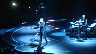 Muse - 03 -  Dead Inside (AccorHotels Arena Bercy, Paris - 26-02-16)