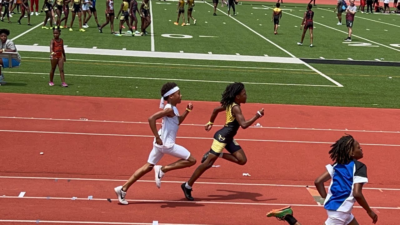 Spencer Gibson 200. Cedar Hill Blaze Track Meet (05-13-23) - YouTube