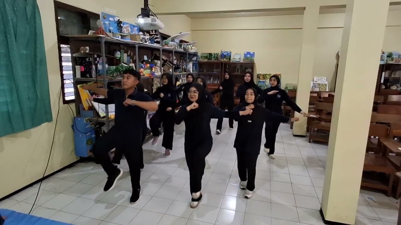 SENAM RITMIT_KELOMPOK 4_5B