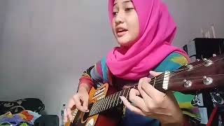 Download Lagu Cewek berhijab main gitar bersuara merdu MP3