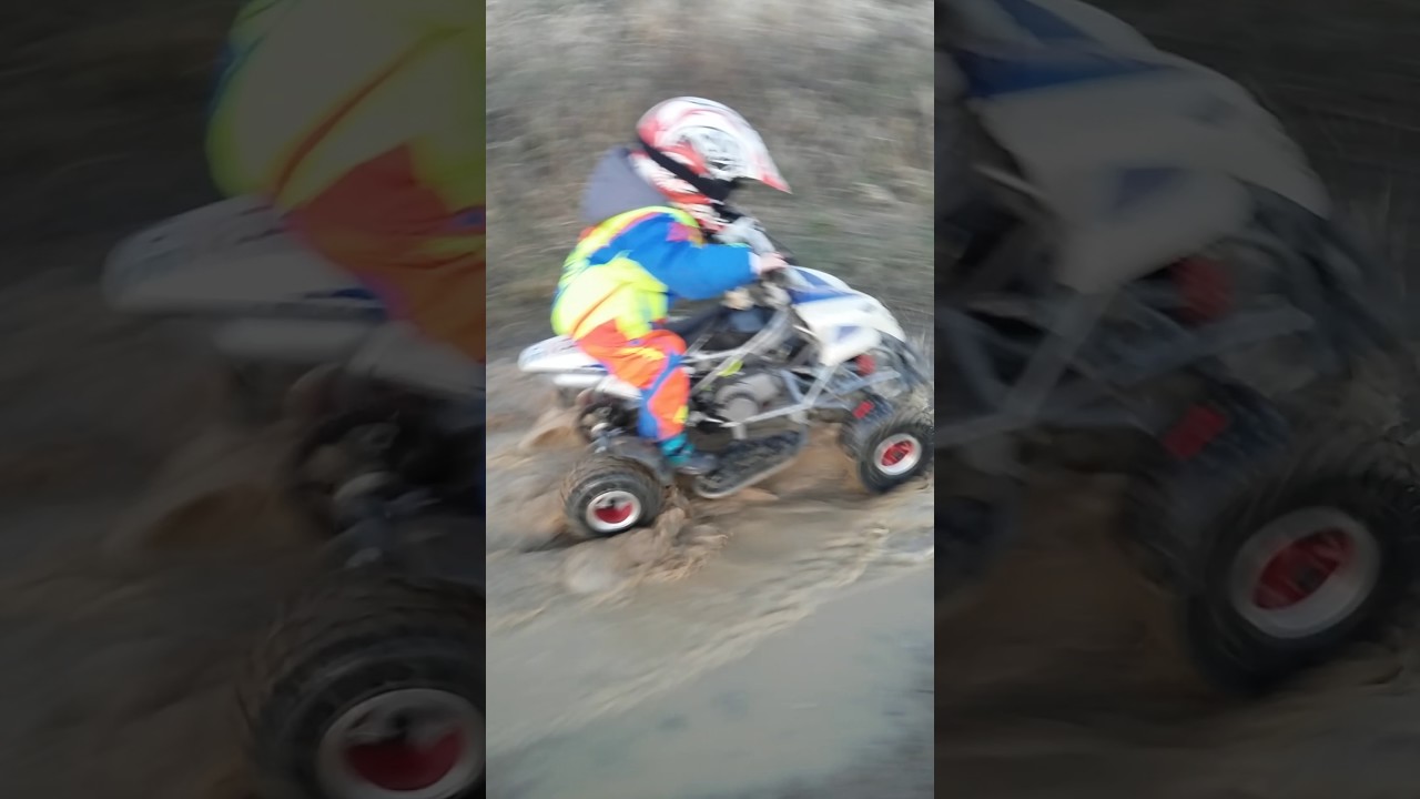 Quad enfants dans la boue, prodige avez 2 ans YouTube