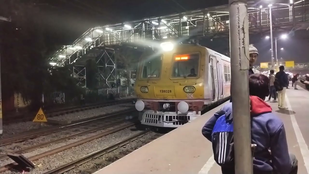 37348 TARAKESWAR-HOWRAH EMU LOCAL DEPARTURE FROM SEORAHPHULI JN.