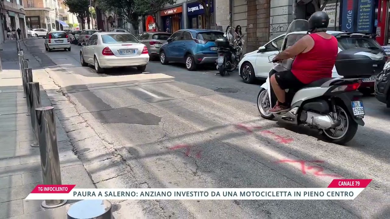 Paura a Salerno: anziano investito da una motocicletta in pieno centro