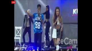 Ariana Grande 102 7 Kiis Fm 2014