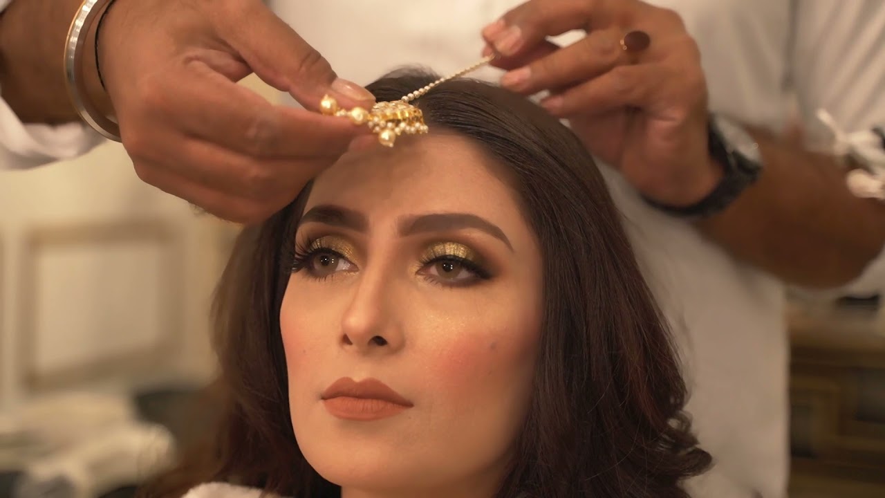 Dessange Pakistan   Bridal Makeup looks dear Ayeza Khan