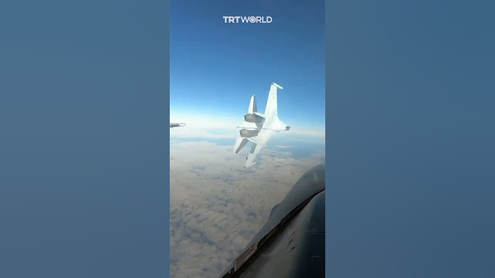 Russian fighter jet executes risky manoeuvre near US aircraft