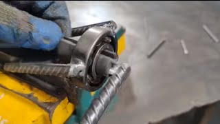 Set up a metal cutter from the brisk motorcycle