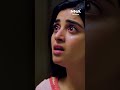 Kyon Mera Liyay Apnay Aap Ko Mushkil Mein Dal Rahay Hain