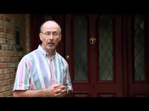 Video: Mosquito Protection For Doors And Windows