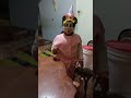 اديت ابوها فجعه عنب العناب وكان عايز ياكل وشبع من الفجعه 