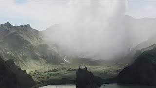 Volcanologist says he’s not surprised rescue teams aren’t on White Island after the eruption