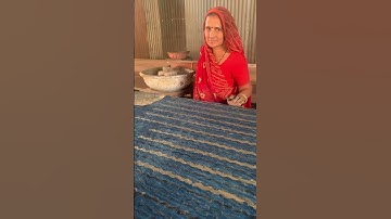 Dabu block printing with our women artists? #dabuprint #blockprinting #aahilyaholidays