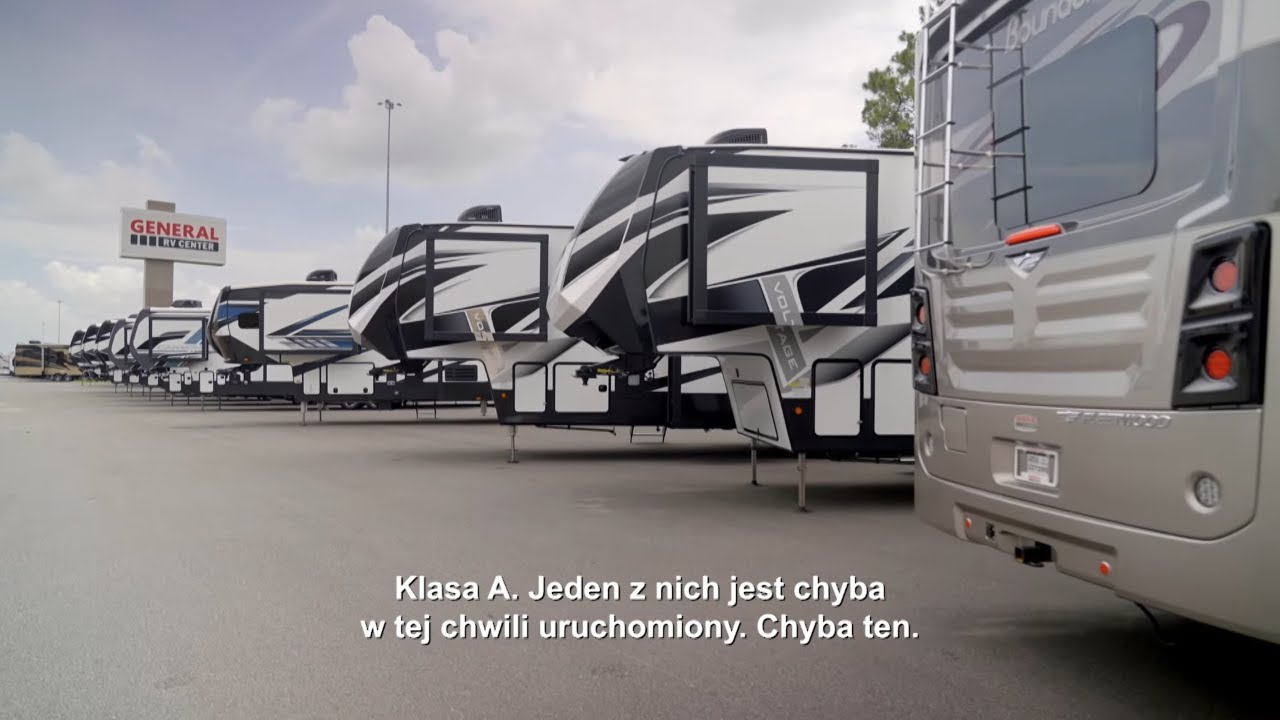 Sprzedawca kamperów pozwolił Dawidowi zajrzeć do kilku z nich! 