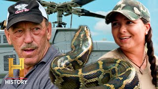 Pickle Is Terrified Of This Helicopter Swamp People Serpent Invasion S5 History