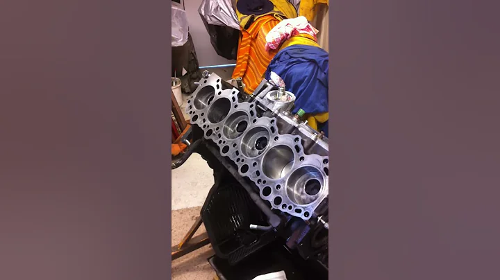 1HD-T Short Block Pistons