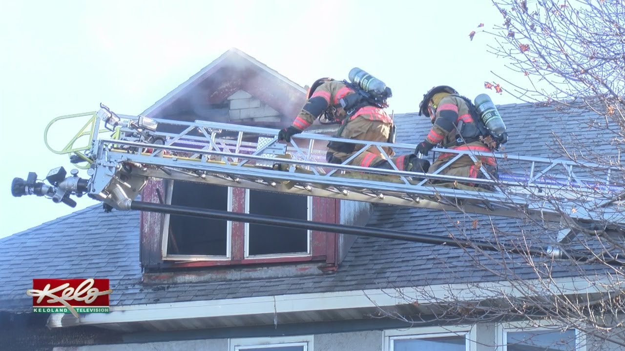 Fire Crews Respond To House Fire Call In North Sioux Falls - YouTube